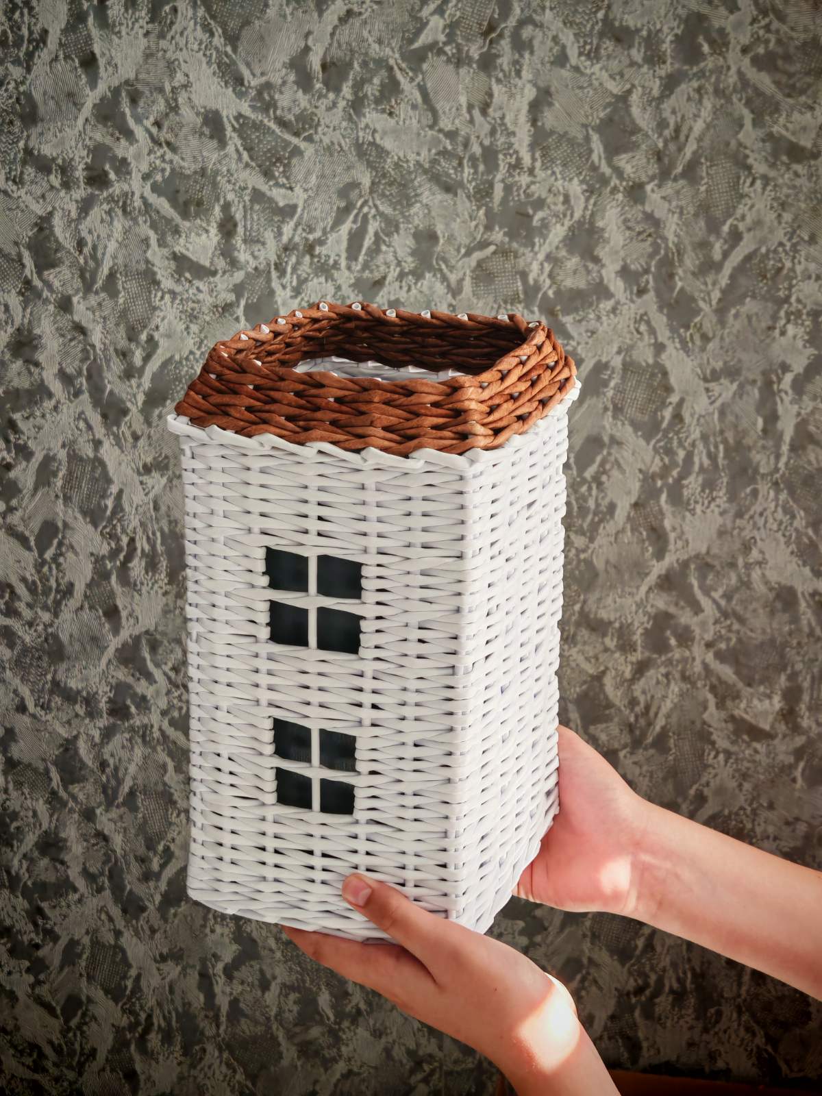 Woven Eco-Urn for Ashes "Home"