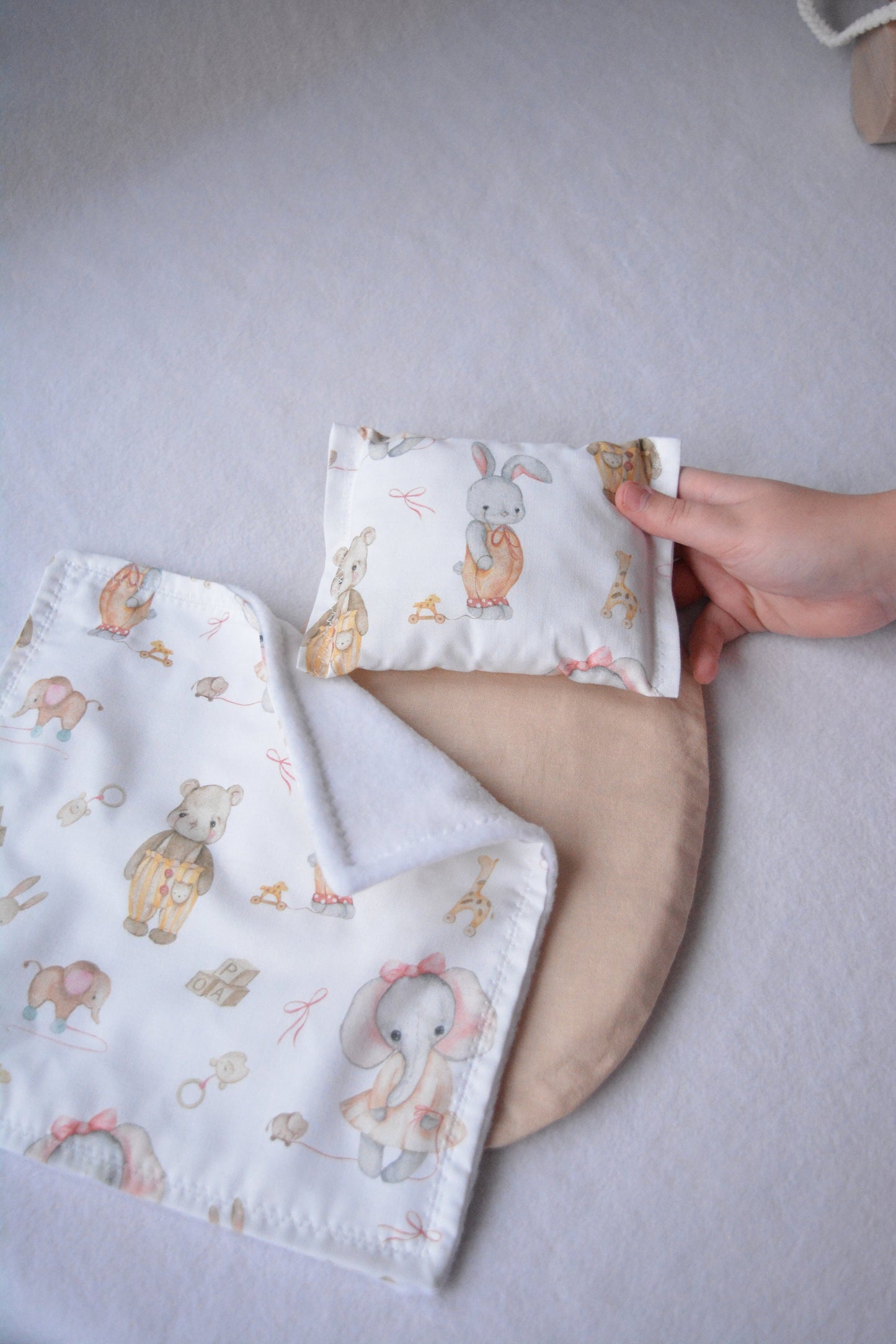 Cradle "Rabbit and Teddy Bear"