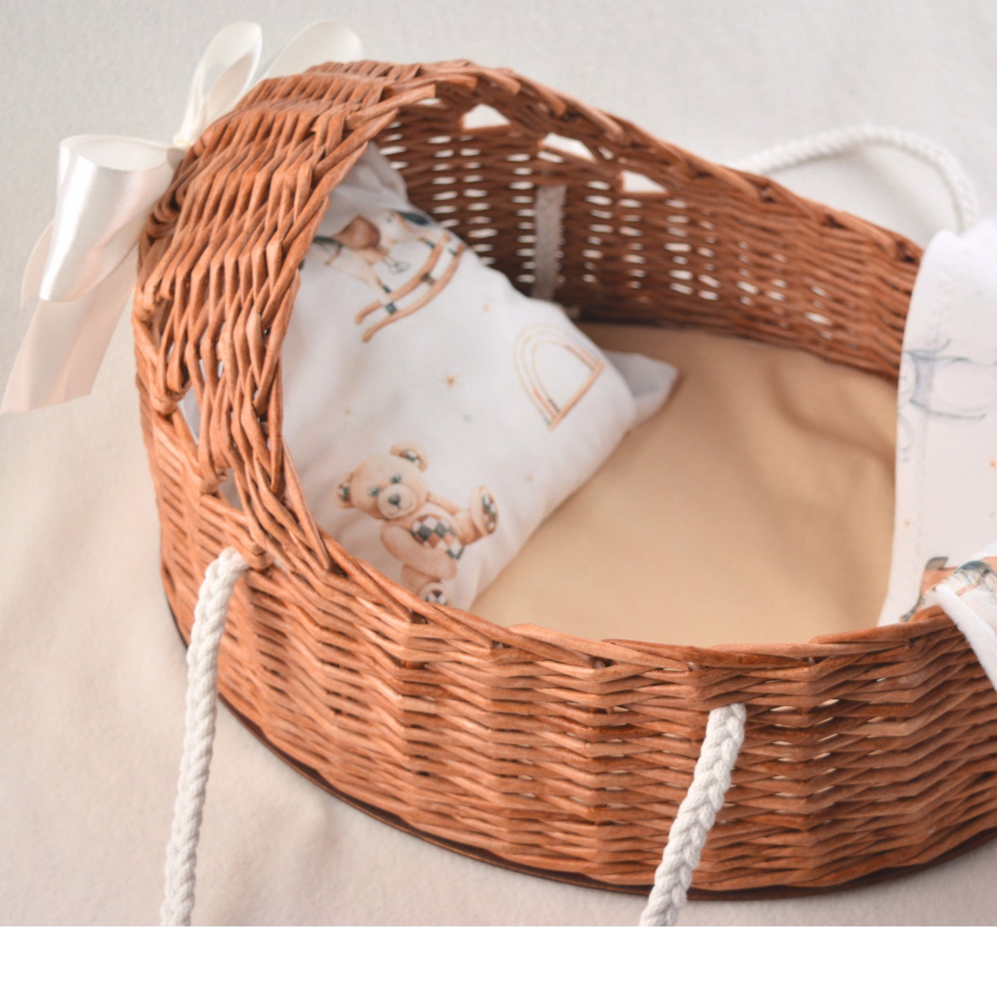 Cradle "Little Bear and Pony"