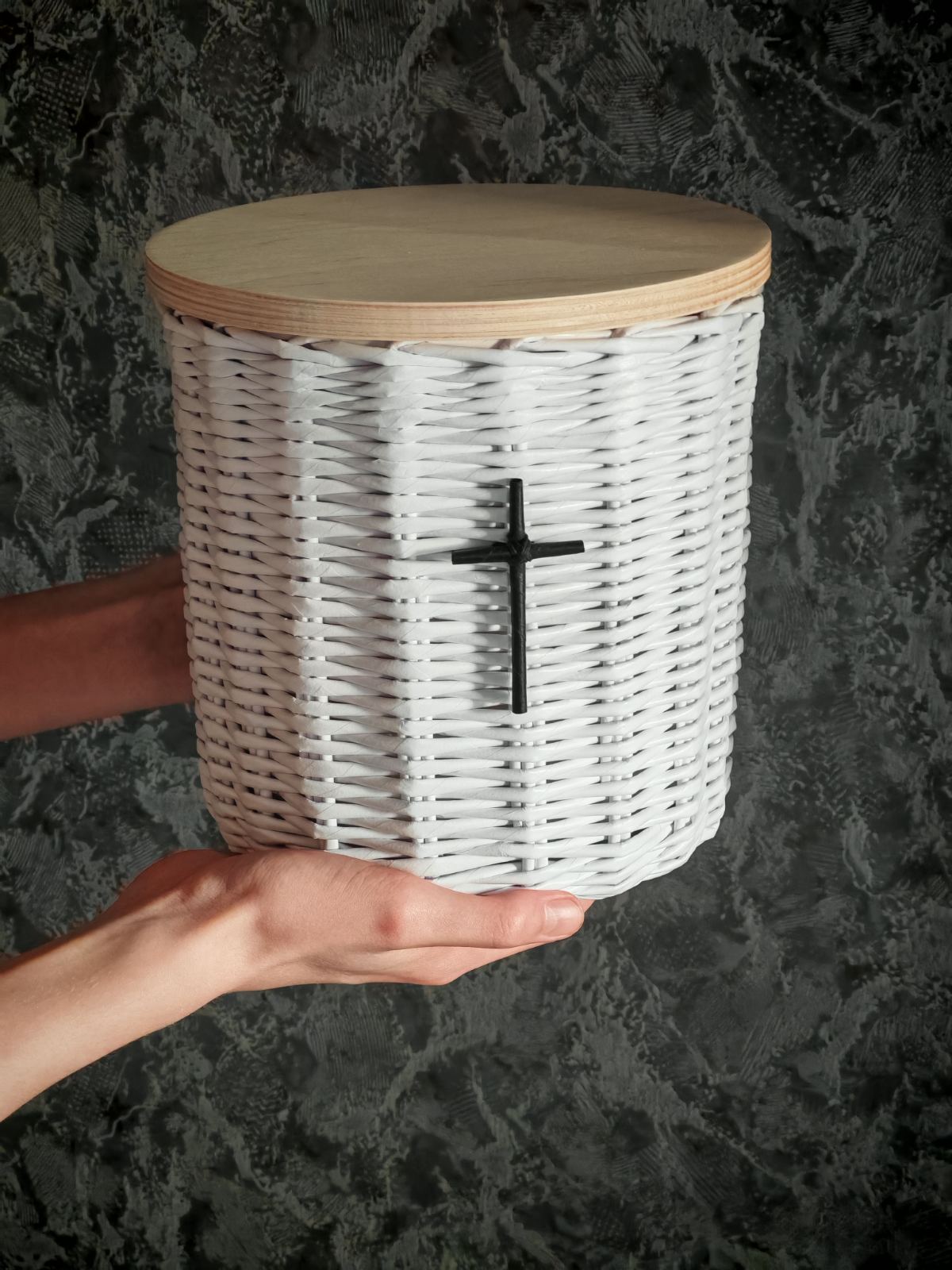 Woven Eco-Urn for Ashes "Cylinder"