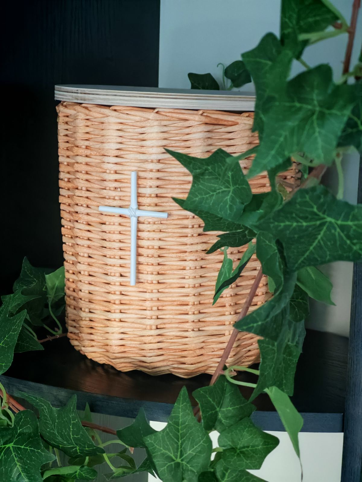 Woven Eco-Urn for Ashes "Cylinder"